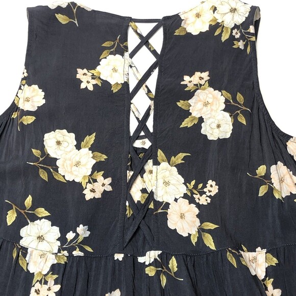 Torrid Plus Size 1 Gray White Floral Challis Babydoll Tank Latice Back Flowy - Picture 8 of 10